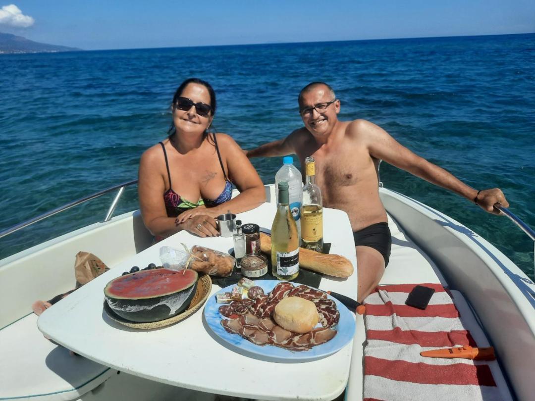 Cap Corse Uribellinu 2 Formule Petit Dejeuner Santa-Maria-di-Lota Екстер'єр фото