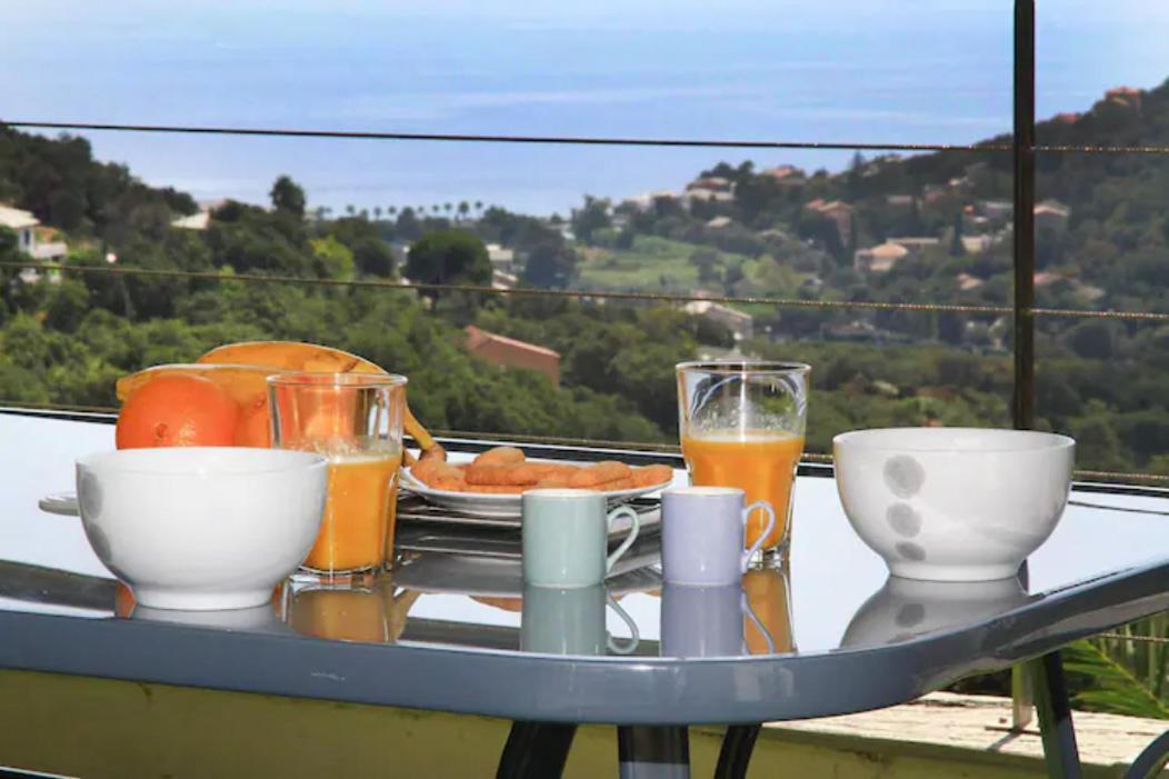 Cap Corse Uribellinu 2 Formule Petit Dejeuner Santa-Maria-di-Lota Екстер'єр фото