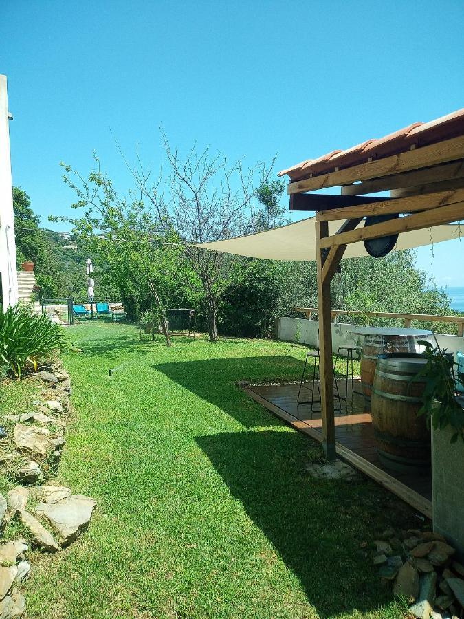 Cap Corse Uribellinu 2 Formule Petit Dejeuner Santa-Maria-di-Lota Екстер'єр фото